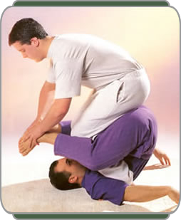 picture of Graham Mercati performing Thai Massage