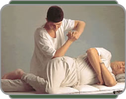 picture of Maria Mercati treating sciatica with Chinese massage